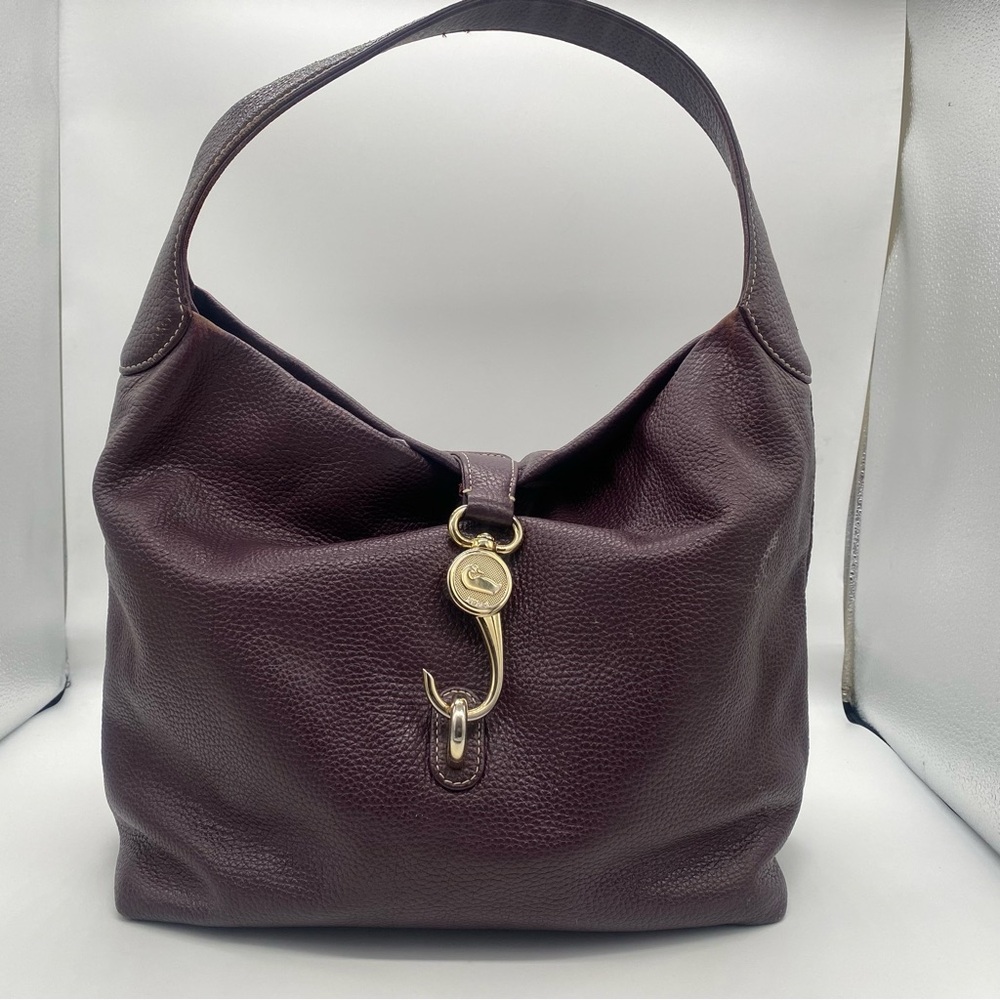 Dooney & Bourke Archives Pebble Logo Lock Large Sac Plum Wine
